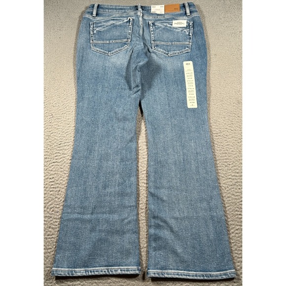BKE Stella Jeans Womens 31S 31x30 Medium Wash Bootcut‎ Slim Fit Low Rise Stretch - Picture 2 of 15